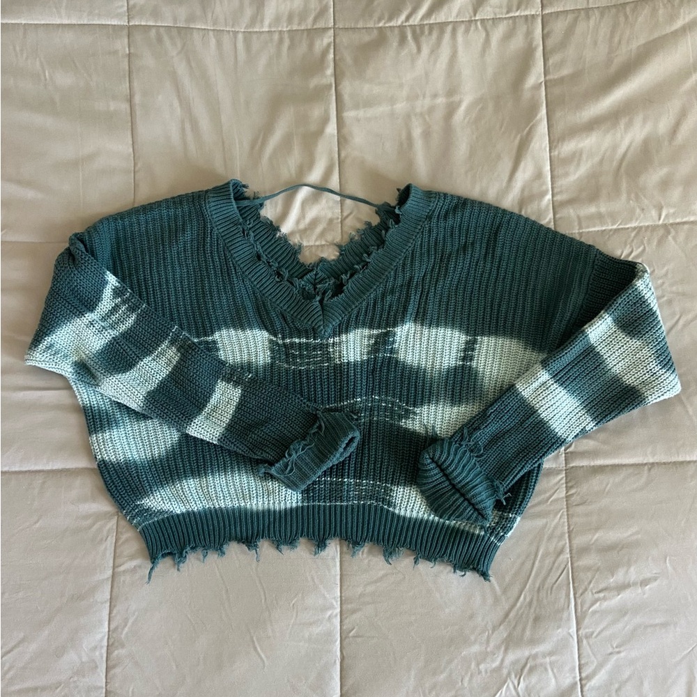 Forever 21 Green and Teal Distressed Cropped Sweater, Women’s size M - Picture 4 of 5